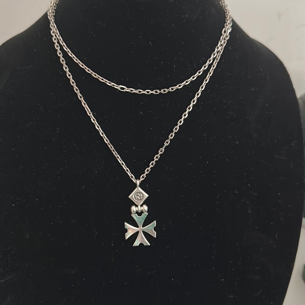 Gucci long necklace with charm - Picture 2 of 10